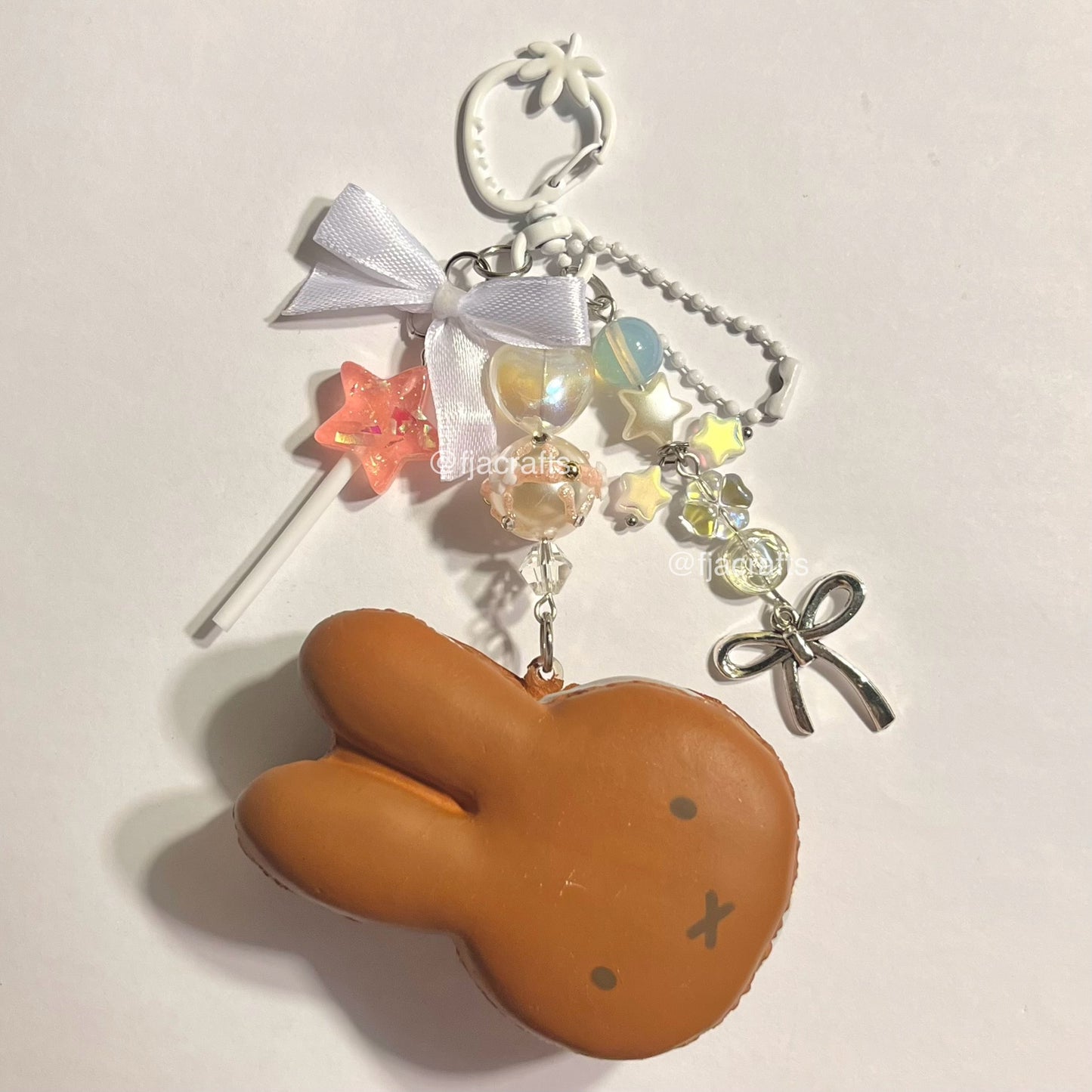 Miff Bunny Cute Kawaii Beaded Clutter Squishy Keychain Bag Clip | brown pink blue white bows sweets FJA Crafts